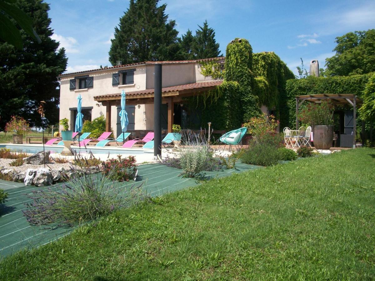 Hotel Le Pré Joli à Beaugas Extérieur photo
